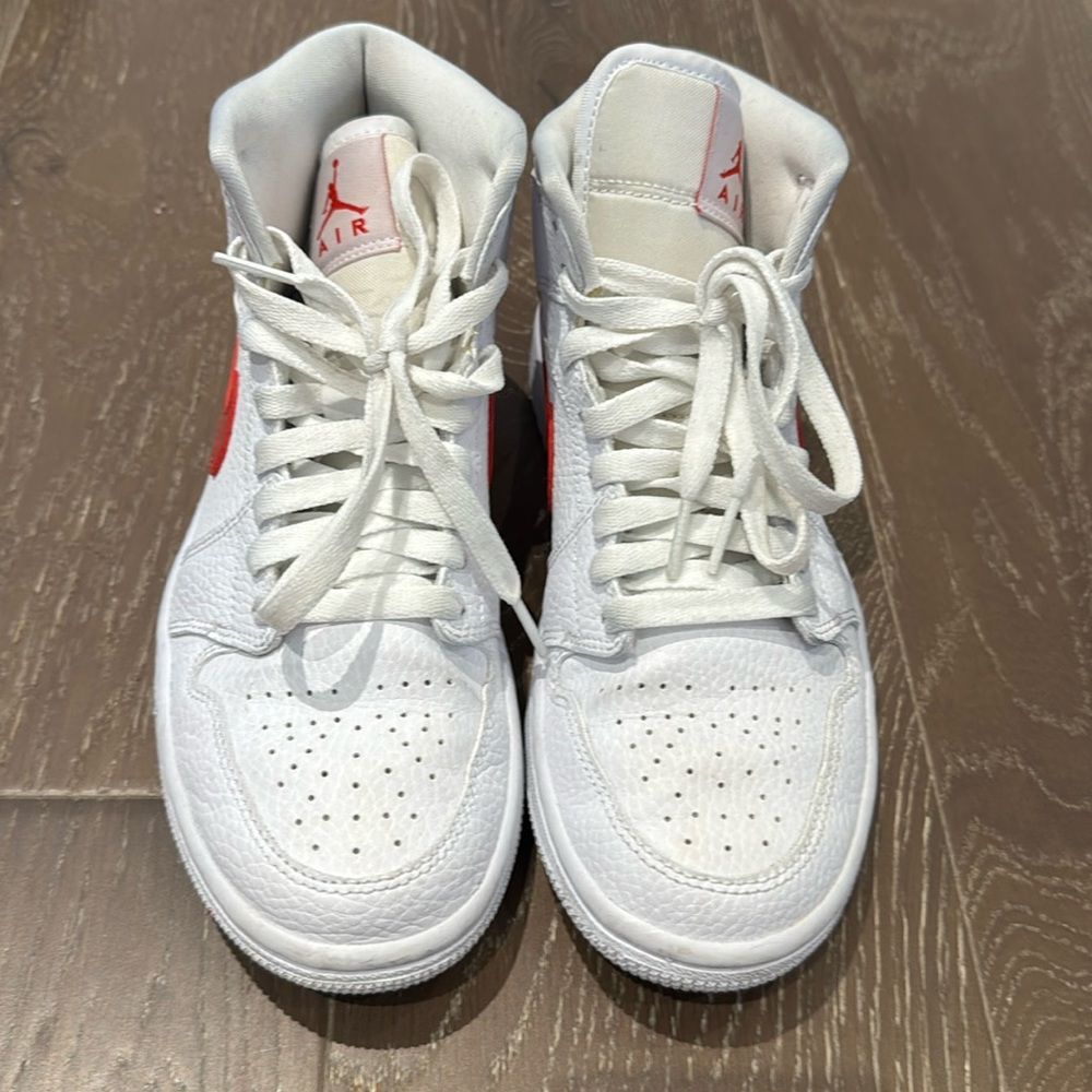 Women’s Air Jordan 1 Mid 'White University Red'